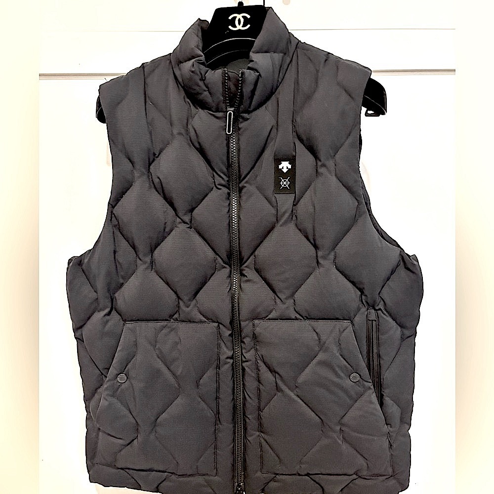 Descente Dualis Down Heat Navi Quilted Down Vest - Size M